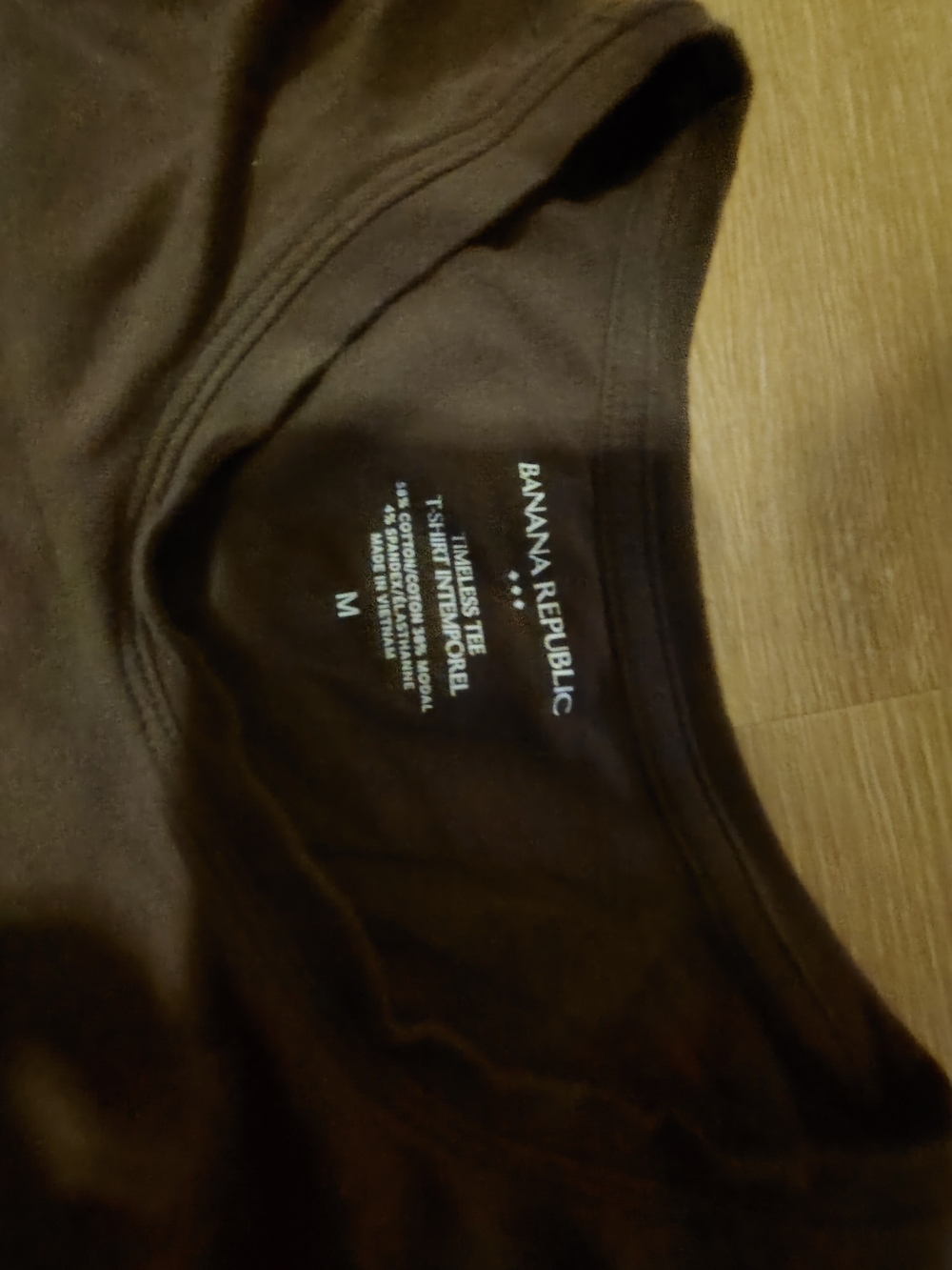 Banana Republic Men's Dark Brown Crew Neck Tee